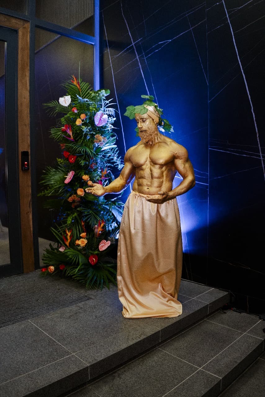 Artists & Entertainment